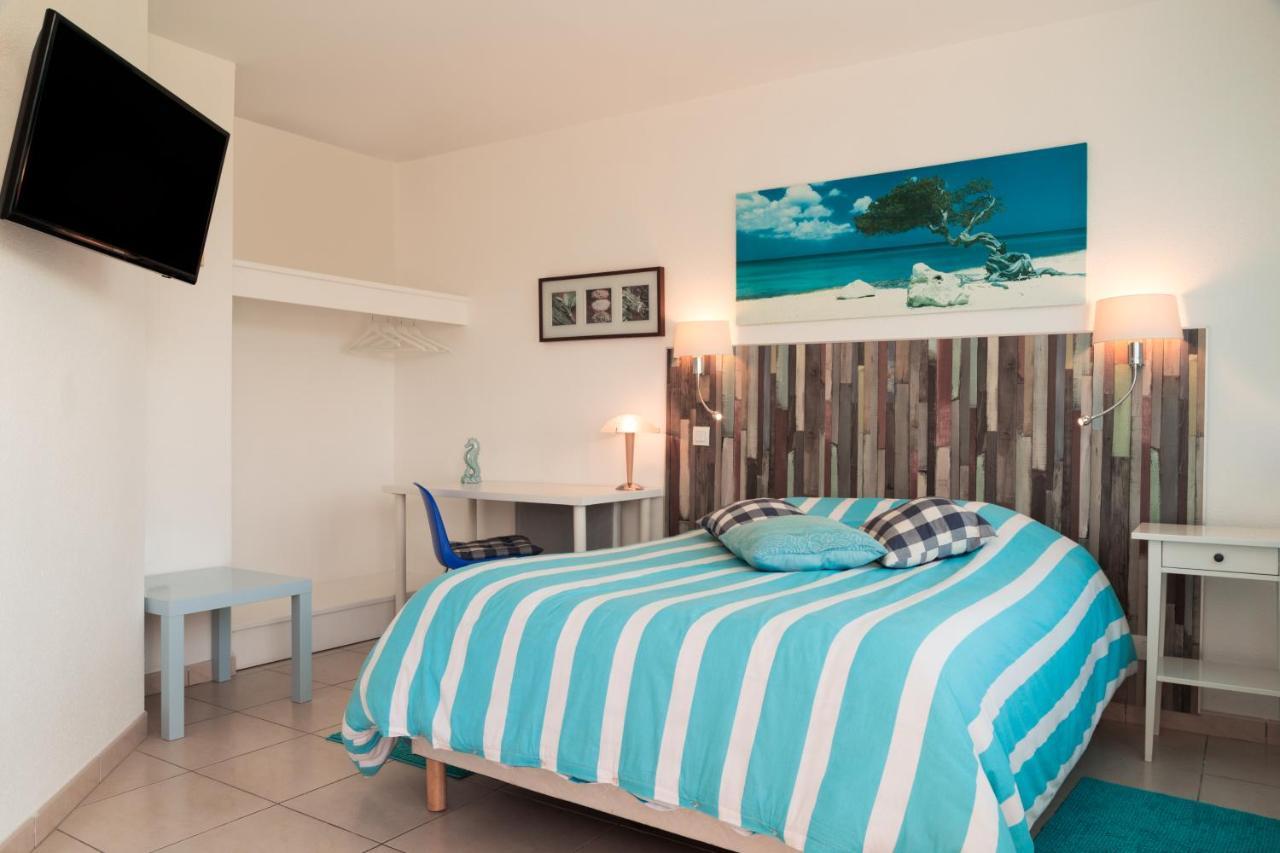 Logis Hotel Corintel Bordeaux Est Tresses Екстер'єр фото