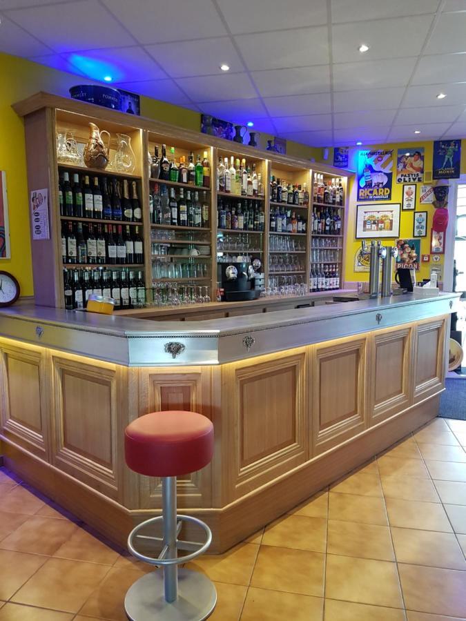 Logis Hotel Corintel Bordeaux Est Tresses Екстер'єр фото